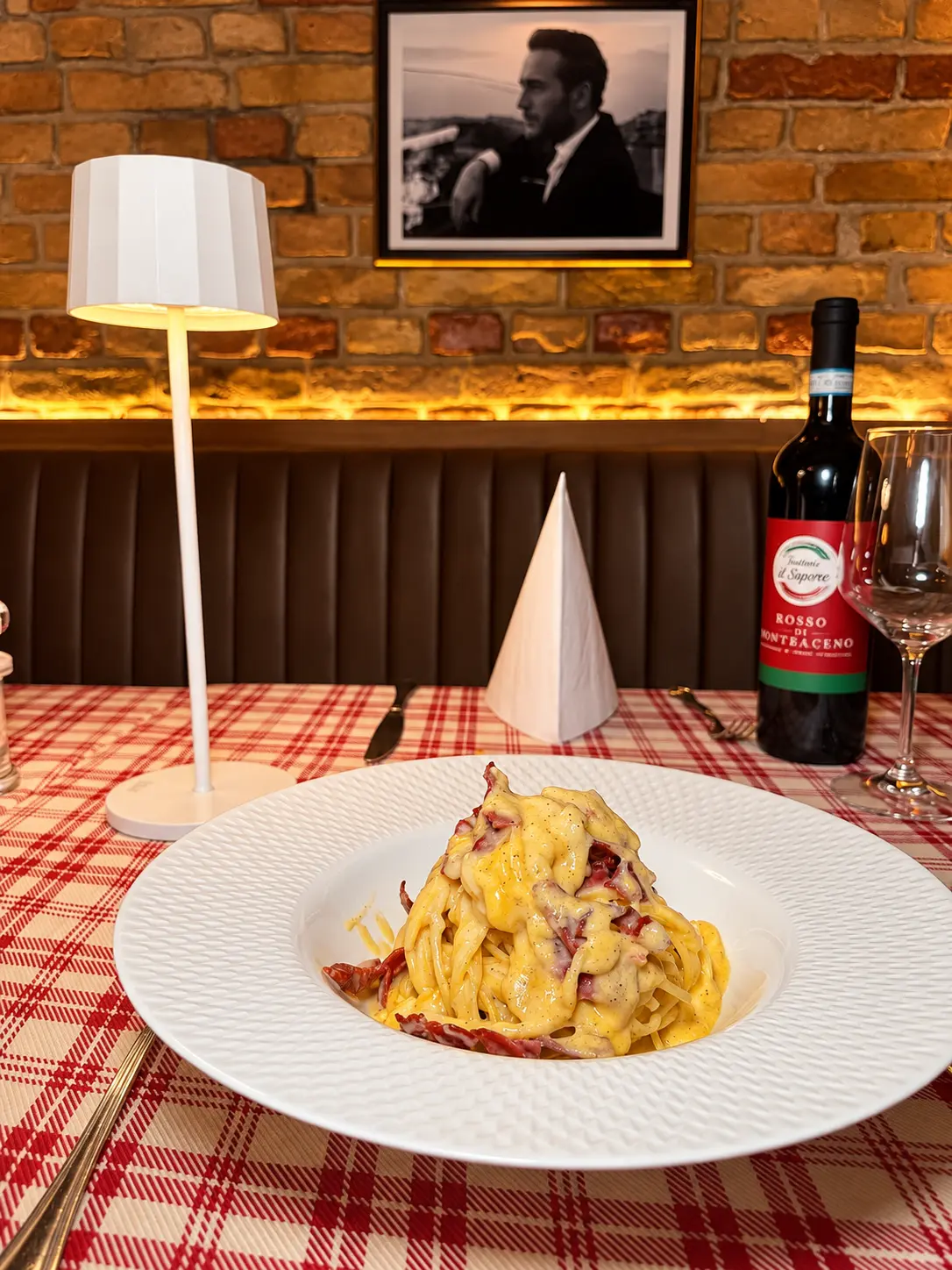 Cremige Pasta im Restaurant